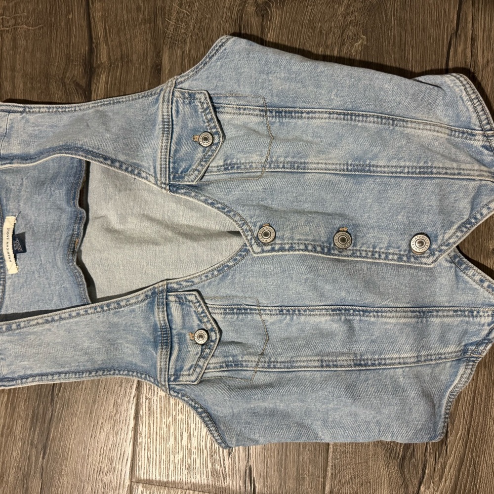 American Eagle Outfitters Light Blue Denim Vest